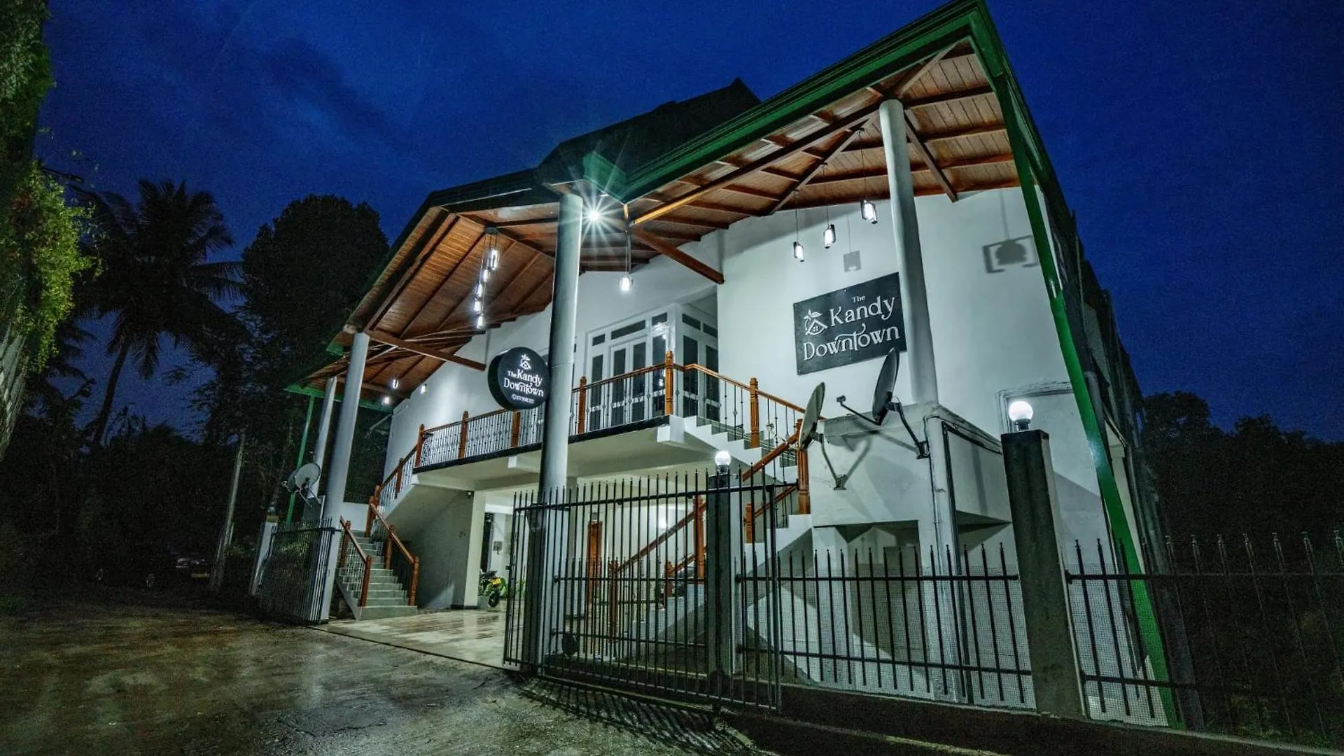The Kandy Downtown Maroon House location